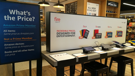 Electronics Store «Amazon Books», reviews and photos, 246 Legacy Pl, Dedham, MA 02026, USA