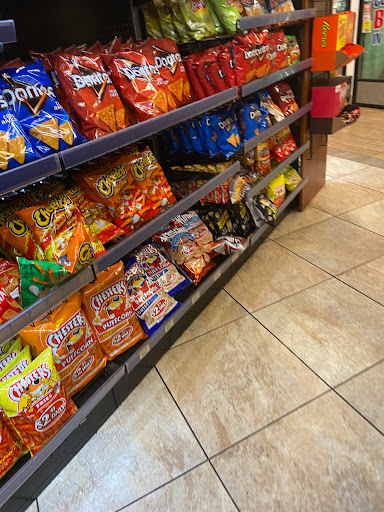 Convenience Store «Royal Farms», reviews and photos, 25220 Lankford Hwy, Onley, VA 23418, USA