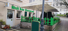 Nhât Båo Restaurant