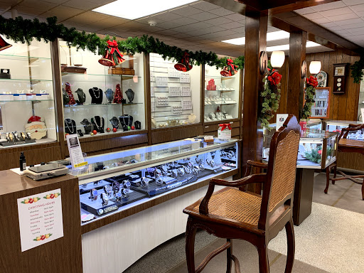 Gift Shop «Pitman Jewelry Shop», reviews and photos, 24 S Broadway, Pitman, NJ 08071, USA