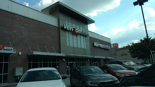 Cell Phone Store «Verizon», reviews and photos, 3275 Peachtree Rd NE #270, Atlanta, GA 30305, USA