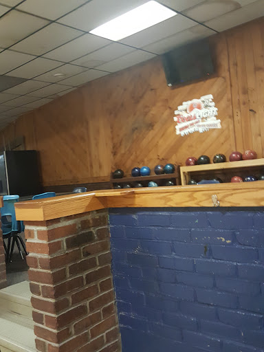 Bowling Alley «Wedgewood Lanes Inc», reviews and photos, 1741 S Raccoon Rd, Youngstown, OH 44515, USA