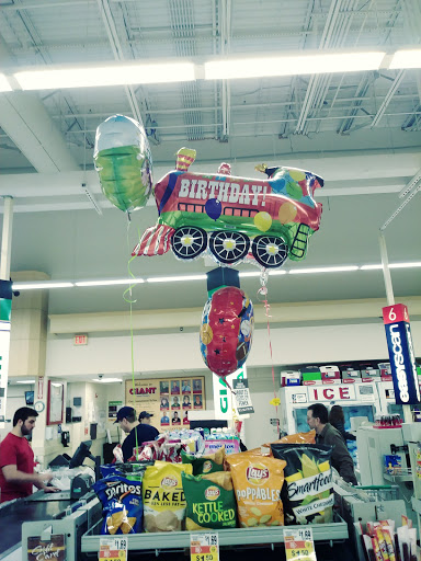 Grocery Store «Giant Food Stores», reviews and photos, 1000 Scott Town Plz, Bloomsburg, PA 17815, USA