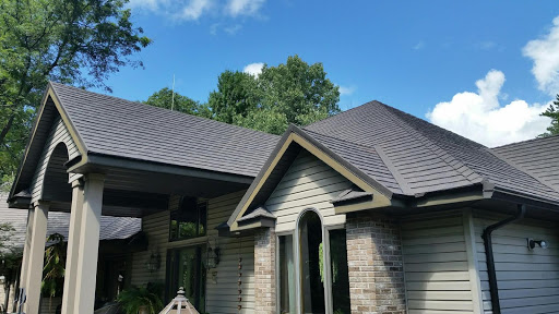 Advanced Roofing Specialists in Green Bay, Wisconsin