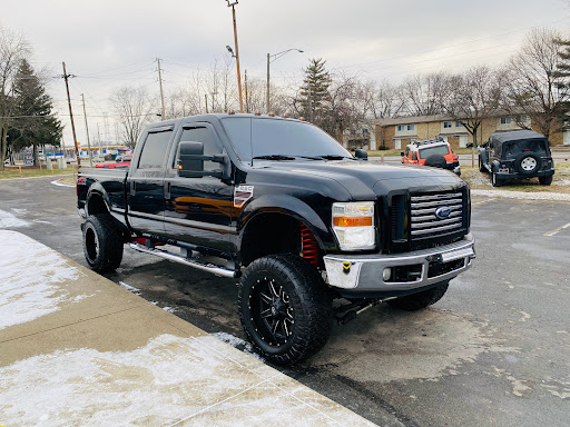 Car Dealer «Midwest Motors», reviews and photos, 7715 W 10th St, Indianapolis, IN 46214, USA