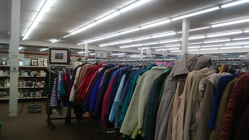 Thrift Store «The Salvation Army Family Store & Donation Center», reviews and photos, 605 S Opdyke Rd, Auburn Hills, MI 48326, USA