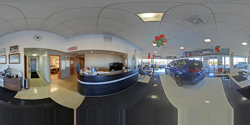 Car Dealer «Lucas-Smith Chrysler Center», reviews and photos, 1600 Parkway W, Festus, MO 63028, USA