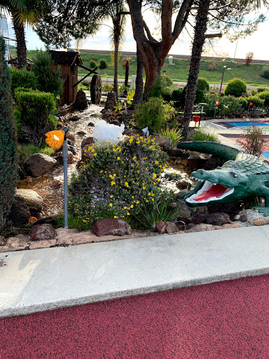 Miniature Golf Course «Golfland», reviews and photos