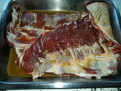 LA Asturiana Carnes Achuras Pollos Cerdos