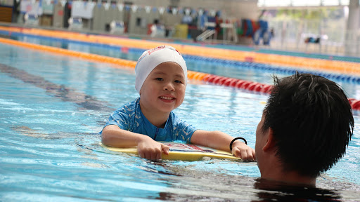 Swimming lessons for children Kualalumpur