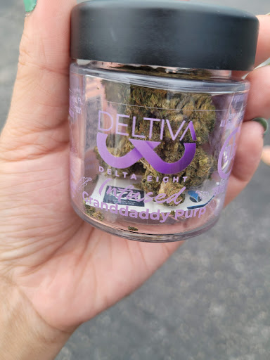 Tobacco Shop «Purple Haze Tobacco and Accessories», reviews and photos, 152 107th Ave, Treasure Island, FL 33706, USA