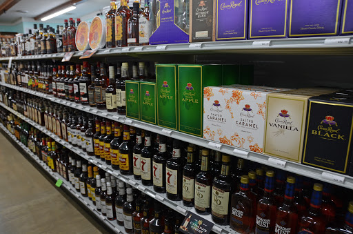 Liquor Store «Red Barn Liquors», reviews and photos, 1731 Us 31W Byp, Bowling Green, KY 42101, USA