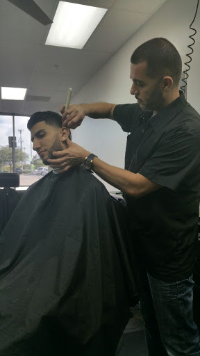 Barber Shop «Moetown’s Barber Shop», reviews and photos, 10030 Cross Creek Blvd, Tampa, FL 33647, USA