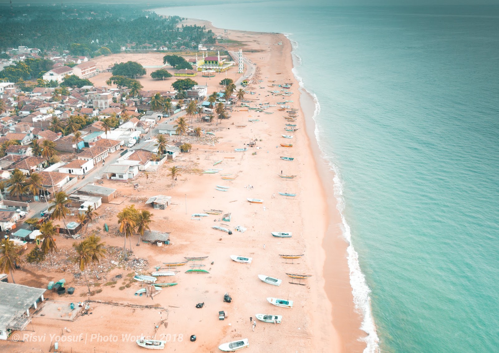 Foto van Kalmunai Beach - populaire plek onder ontspanningskenners