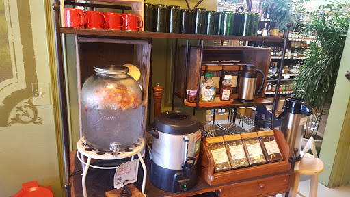 Grocery Store «Bear Foods Natural Market», reviews and photos, 125 E Woodin Ave, Chelan, WA 98816, USA