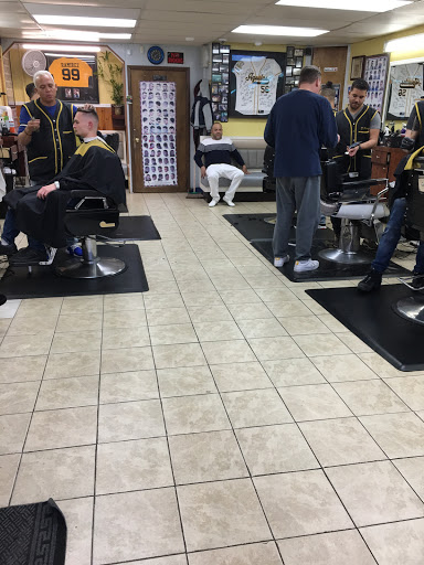 Barber Shop «Martinez Barber Shop», reviews and photos, 32 N Broad St, West Hazleton, PA 18202, USA