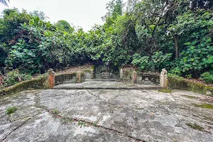 Seah Eu Chin's Tomb (Ngee Ann Kongsi Founding Chairman) image