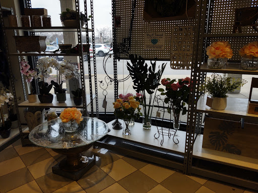 Home Goods Store «Tuesday Morning», reviews and photos, 2188 E 116th St, Carmel, IN 46032, USA