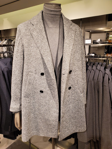 Stores to buy women's coats Hong Kong