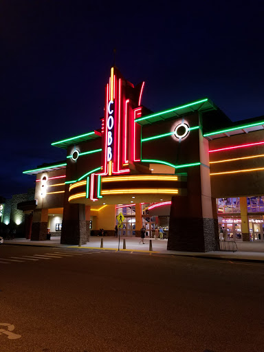 Movie Theater «Cobb Theatre of Grove 16», reviews and photos, 6333 Wesley Grove Blvd, Wesley Chapel, FL 33544, USA