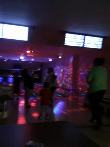 Bowling Alley «Clinton Lanes», reviews and photos, 529 High St, Lock Haven, PA 17745, USA