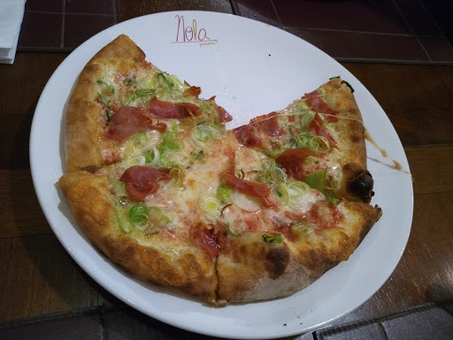 Logo da empresa - NOLA pizzaria