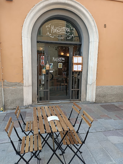 La Fiaschetteria - Via Borgo Santa Caterina, 8, 24124 Bergamo BG, Italy