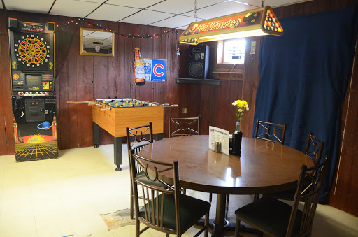 Bowling Alley «Anamosa Bowling Center Inc», reviews and photos, 117 N Ford St, Anamosa, IA 52205, USA