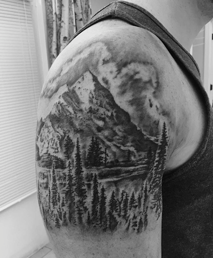 Tattoo Shop «Looking Glass Tattoos», reviews and photos, 207 Drum Point Rd, Brick, NJ 08723, USA