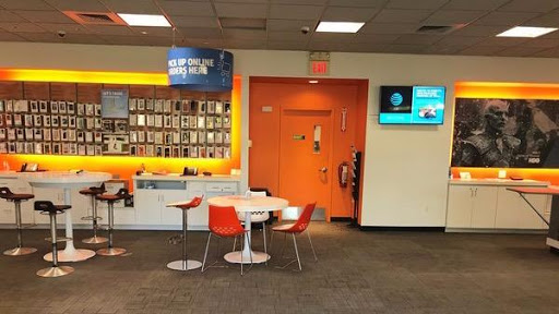 Cell Phone Store «AT&T», reviews and photos, 860 Providence Hwy, Dedham, MA 02026, USA