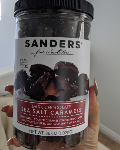 Ice Cream Shop «Sanders Chocolate & Ice Cream Shoppes - Wyandotte», reviews and photos, 3042 Biddle Ave, Wyandotte, MI 48192, USA