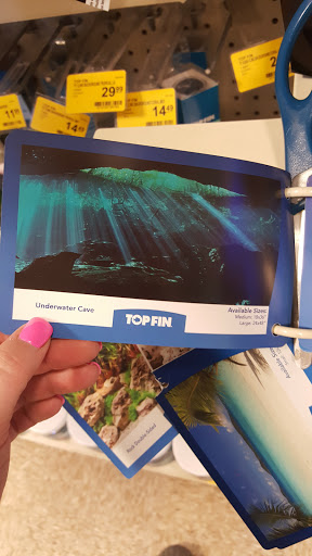 Pet Supply Store «PetSmart», reviews and photos, 920 Groveland Ln, Lincoln, CA 95648, USA