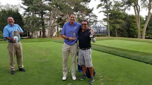 Golf Club «Indian Hill Club», reviews and photos, 1 N Indian Hill Rd, Winnetka, IL 60093, USA