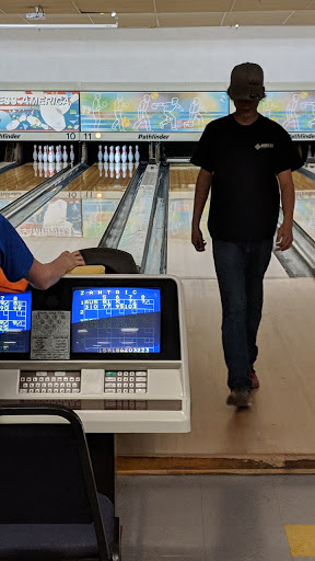 Bowling Alley «Linn Lanes Bowling Center», reviews and photos, 2250 S Main Rd, Lebanon, OR 97355, USA