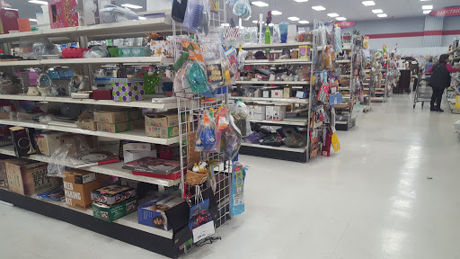 Thrift Store «Texas Thrift Store», reviews and photos, 6776 Ingram Rd, San Antonio, TX 78238, USA