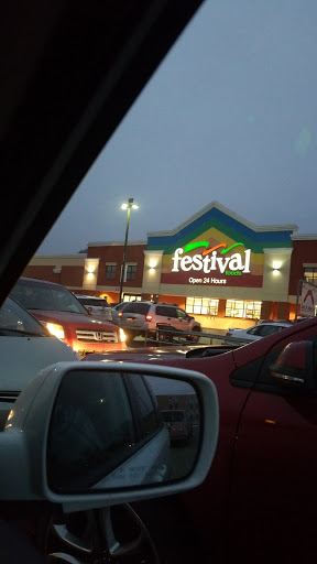 Shopping Mall «Village Shopping Center», reviews and photos, 2418 State Rd, La Crosse, WI 54601, USA