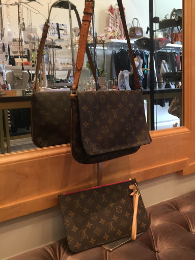 Consignment Shop «Closet NV», reviews and photos, 745 E Maple Rd, Birmingham, MI 48009, USA