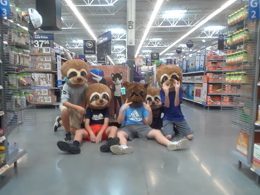 Discount Store «Walmart», reviews and photos, 2140 Bloomingdale Ave, Valrico, FL 33596, USA