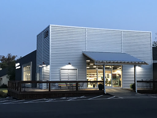 Paint Store «Andriots Paint, Flooring, and Blinds», reviews and photos, 718 Main St, Shelbyville, KY 40065, USA