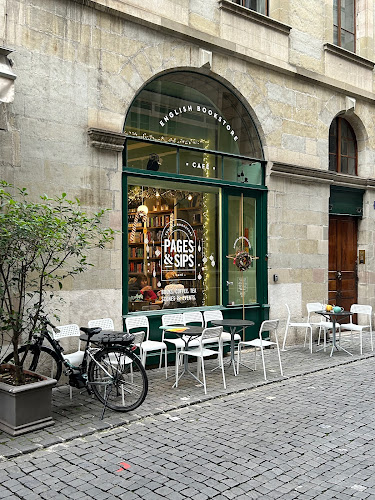 Pages & Sips - Café
