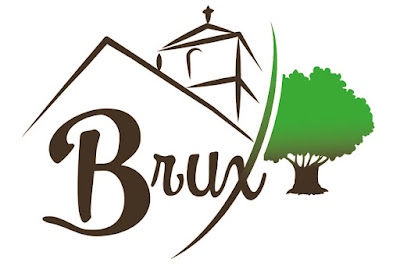 Mairie de Brux à Brux