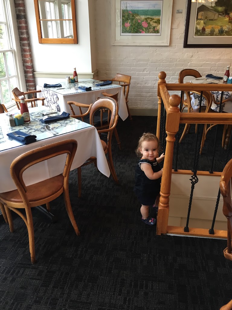 Saratoga Grill 27278