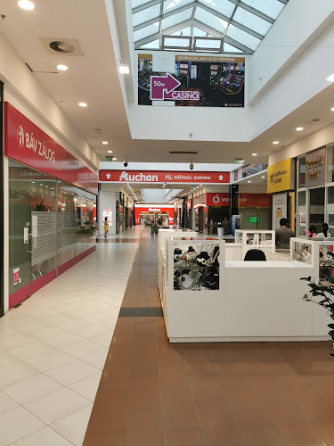 Auchan áruház Győr - Ruhabolt