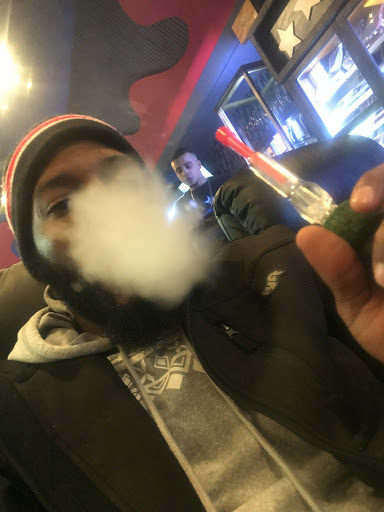 Tobacco Shop «Hollywood Smokes», reviews and photos, 6857 159th St, Tinley Park, IL 60477, USA