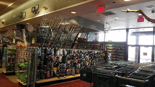 Sporting Goods Store «Bass Pro Shops», reviews and photos, 300 Cincinnati Mills Dr, Cincinnati, OH 45240, USA