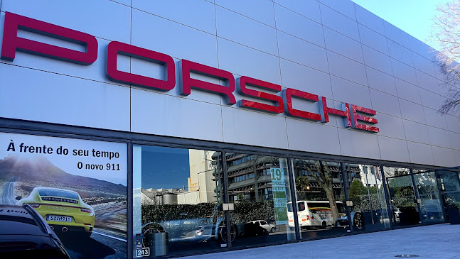 Centro Porsche Porto