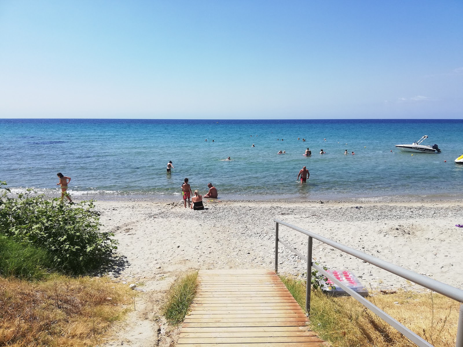 Foto di Anastasia beach - luogo popolare tra gli intenditori del relax