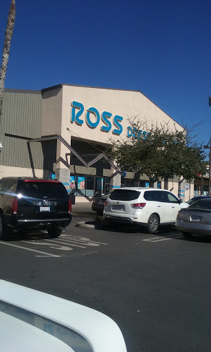 Clothing Store «Ross Dress for Less», reviews and photos, 7884 Van Nuys Blvd, Van Nuys, CA 91402, USA