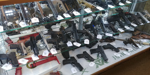 Sporting Goods Store «Big Bear Hunting & Firearms - Hunting Store», reviews and photos, 401 Putnam Pike, Harmony, RI 02829, USA