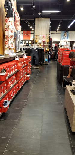 Clothing Store «GUESS Factory», reviews and photos, 12801 W Sunrise Blvd #631, Sunrise, FL 33323, USA